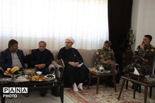 بزرگداشت شهید امیر علی الوندی در یادواره خانگی خادمین شهدای غریب اسارت 