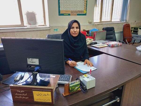 بازدید از نهضت سوادآموزی فلاورجان