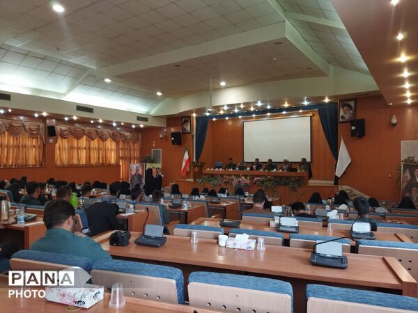نشست صمیمی فرماندار نیشابور با خبرنگاران