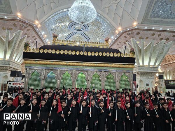 احلی من العسل؛ عطر نوجوانی در مصلای امام با یاد حضرت قاسم(ع)