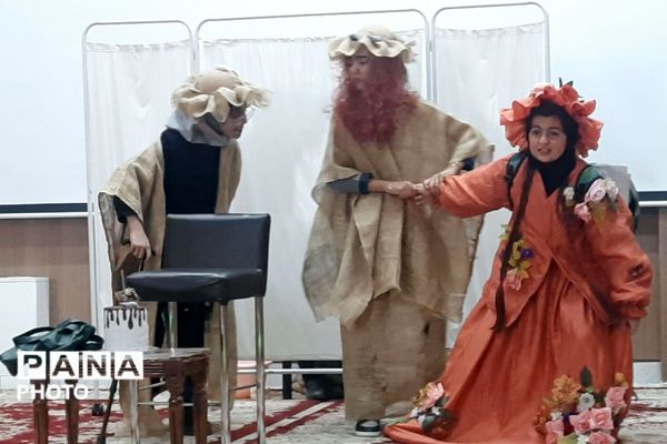 چهل و چهارمین جشنواه فرهنگی و هنری در رشته هنرهای نمایشی در نیشابور