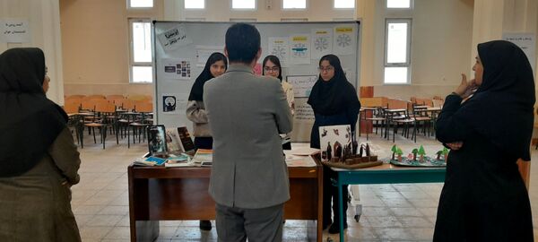 فرزانگان سمپاد ملارد در مدار پژوهش