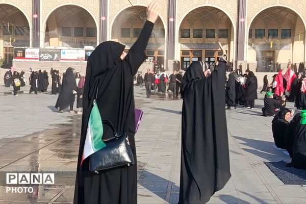 خروش اشک و حماسه در میعادگاه تهران
