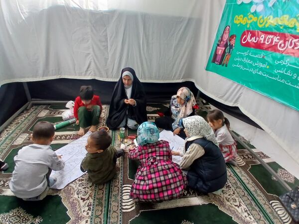 حضور در نماز جمعه، نشانه اتحاد و همبستگی 