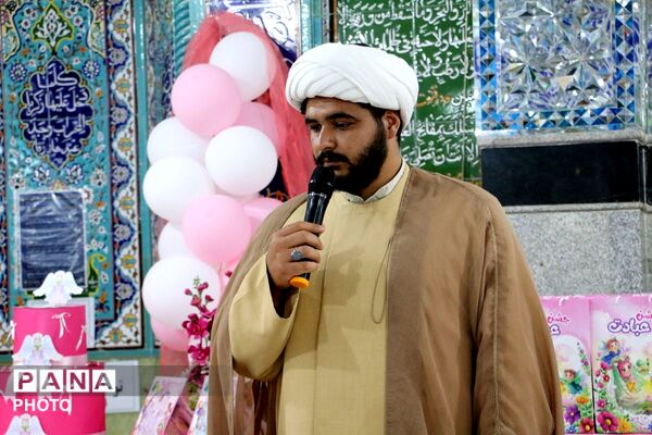 طنین بندگی در جشن تکلیف دانش‌آموزان دختر شهرستان قرچک