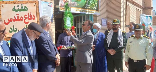 زنگ مهر و ایثار در مدرسه امام خمینی(ره) شهرستان رشتخوار