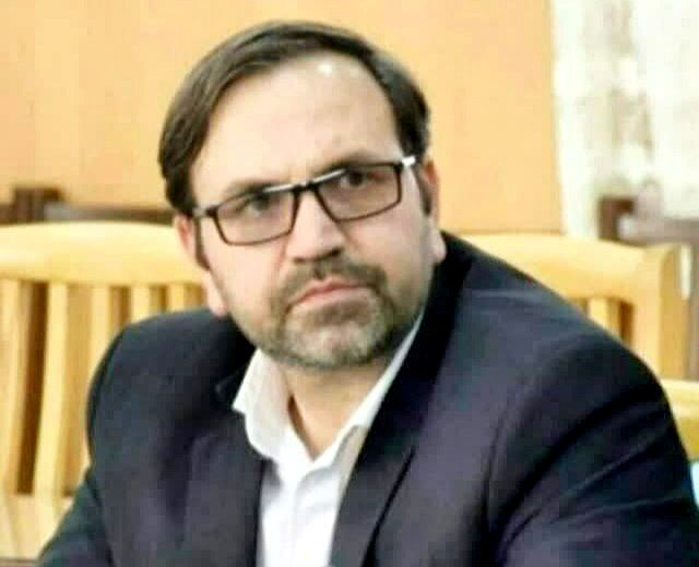 آن‌که قبله نگاه معلمان بود، آسمانی شد