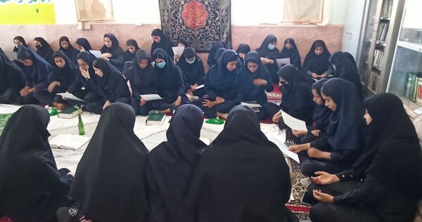 گرامیداشت مقام والای حضرت زهرا (س) در دبیرستان آسیه رضوان