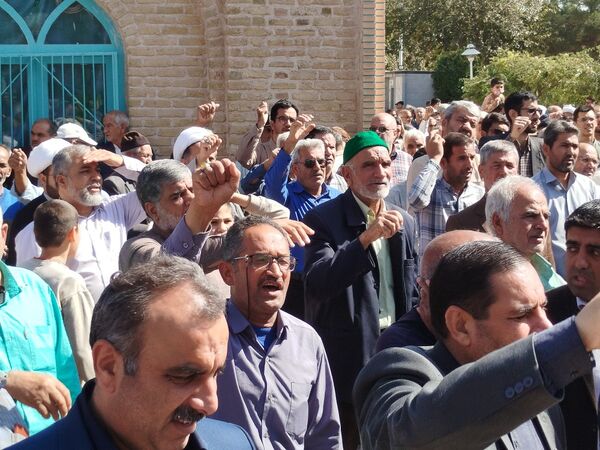 راهپیمایی جمعه خشم باحضور جمعی مردم ولایت مدار ترشیزکهن در کاشمر 