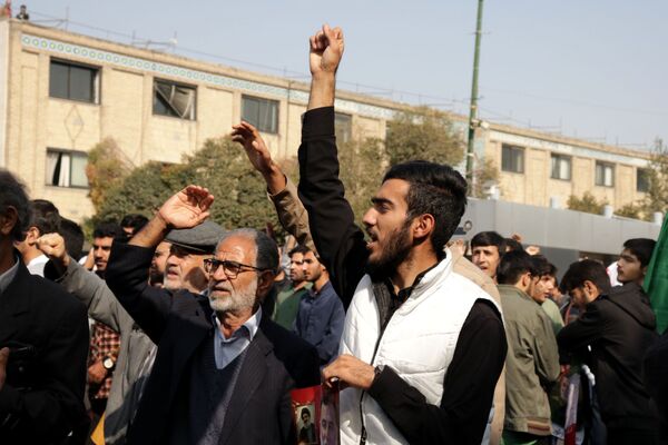 مراسم باشکوه تشیع شهید سردار نیلفروشان در مشهد مقدس 