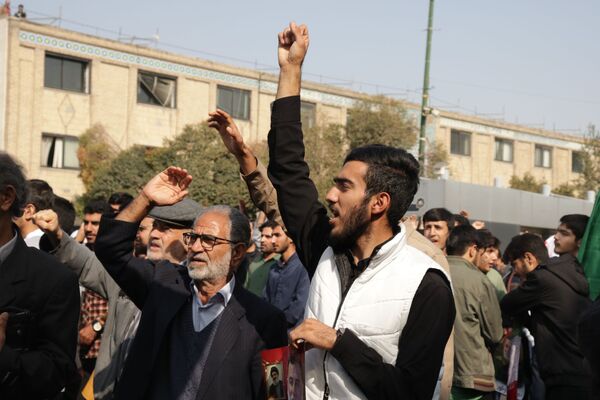 مراسم باشکوه تشیع شهید سردار نیلفروشان در مشهد مقدس 
