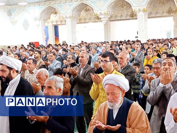 نماز جمعه در کاشمر