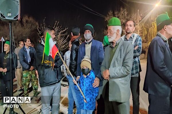 حضور گرم  دهه نودی ها در قلب اجتماعات شهر بار نیشابور