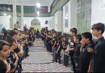 دل‌های کودکان و نوجوانان کلاته‌رودبار در شب پنجم محرم بی‌تاب کربلا بود