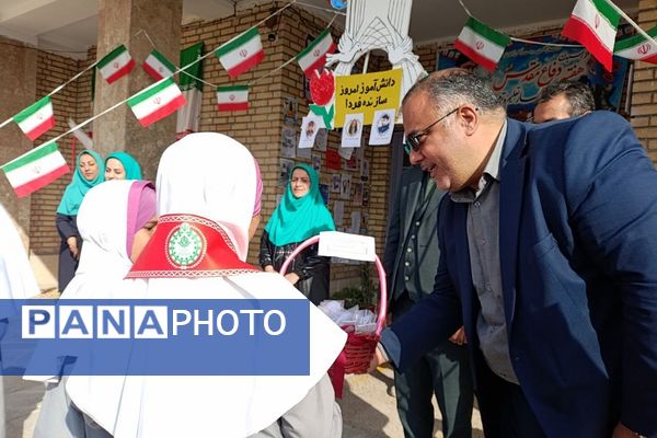 همایش «وطن یار» سازمان دانش آموزی؛ ترویج فرهنگ ایثار و وطن دوستی