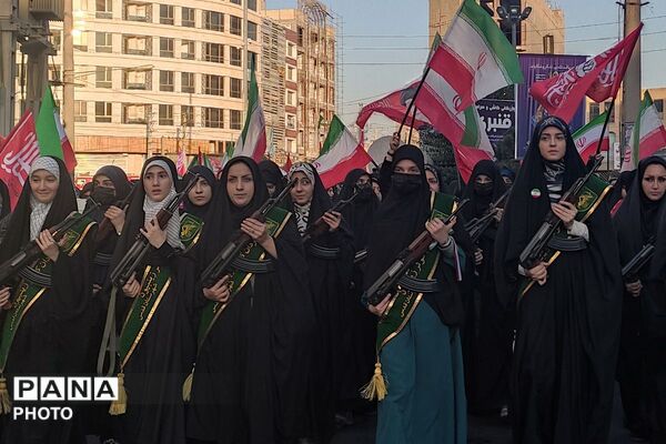 رزمایش ۵۰۰۰هزارنفری جانفدای ایران با نیابت از آقای شهید،با حضور فرهنگیان شهرستان قدس
