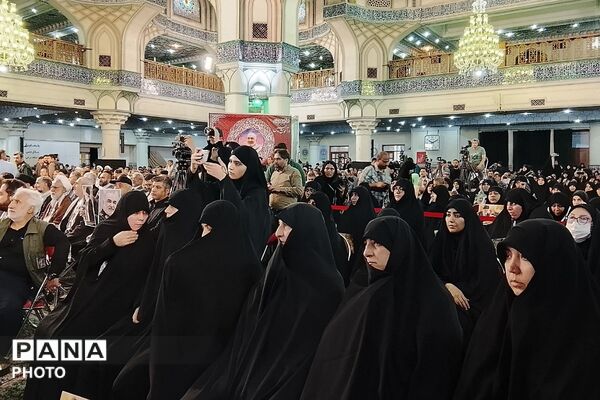 مراسم سالگرد شهادت سپهبد حسین سلامی در حرم مطهر شاه عبدالعظیم حسنی