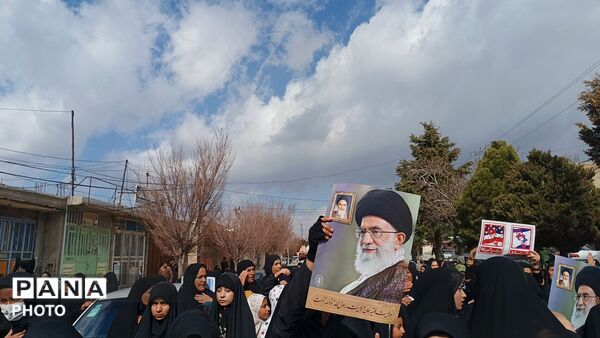 اجتماع عظیم مردم ولایتمدار شهرستان مارگون در پی شهادت آیت الله العظمی امام خامنه‌ای 