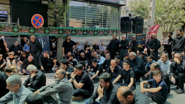 حضور قشر نوجوان و جوان در عزاداری تاسوعای حسینی