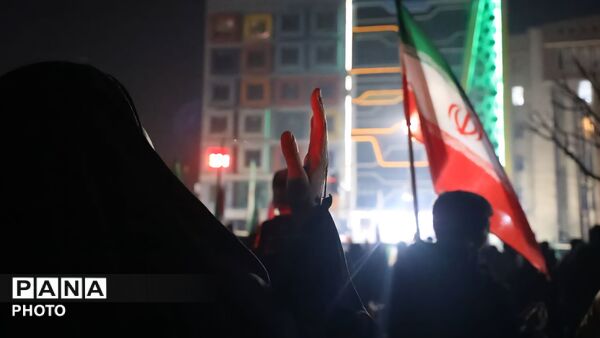 بیست و هفتمین سیل خروشان مردمی در راهپیمایی‌ها