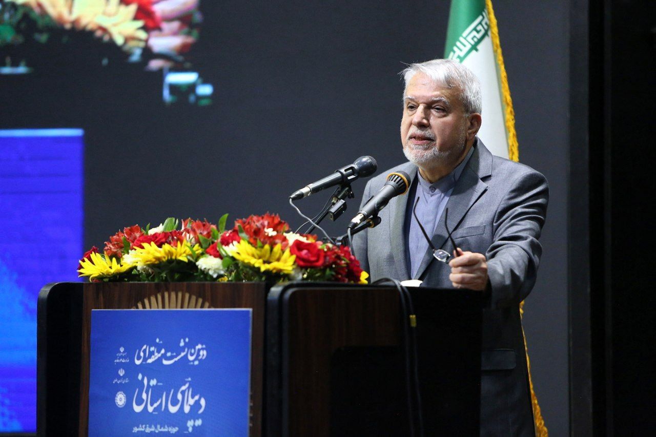 ایران باید تصویر امن و جذاب خود را به جهانیان نشان دهد