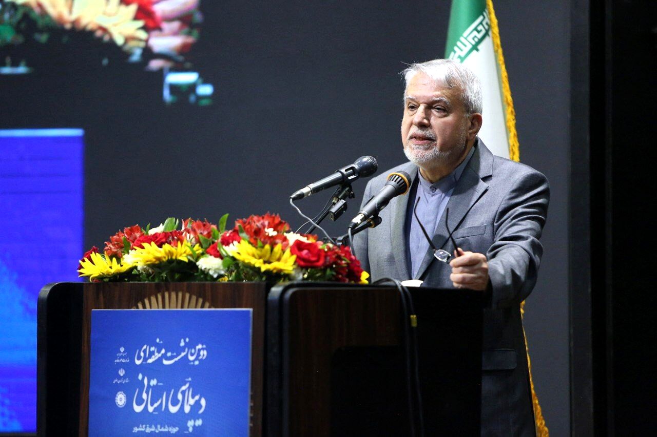ایران باید تصویر امن و جذاب خود را به جهانیان نشان دهد