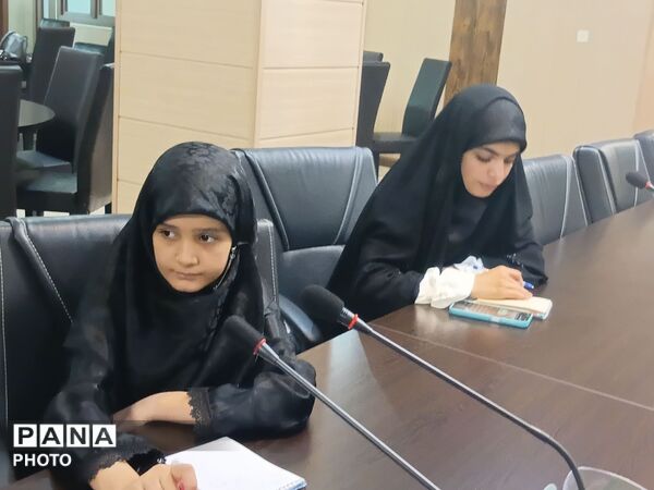 جلسه توجیهی و آموزشی دانش‌آموزان خبرنگار پانا اعزامی  استان البرز به مراسم وداع و تشییع قائد امت 