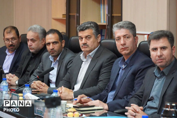 بررسی مسائل آموزش و پرورش خراسان شمالی با حضور مشاور وزیر