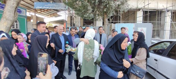 استقبال از دانش آموز شیروانی دارنده مدال برنز جهانی المپیاد علوم زمین