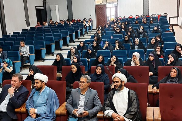 مراسم تجلیل از معاونین پرورشی، مربیان تربیتی و مشاورین مدارس منطقه کهریزک 