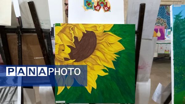  نمایشگاه آثار هنری دانش‌آموزان ناحیه یک یزد در جشنواره «فردا»