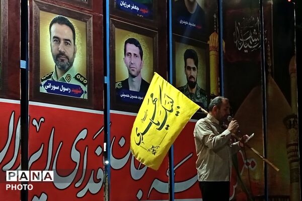 شبِ خروش؛ فریادِ اقتدار، مردم شهر بن همچنان در خیابان‌ها