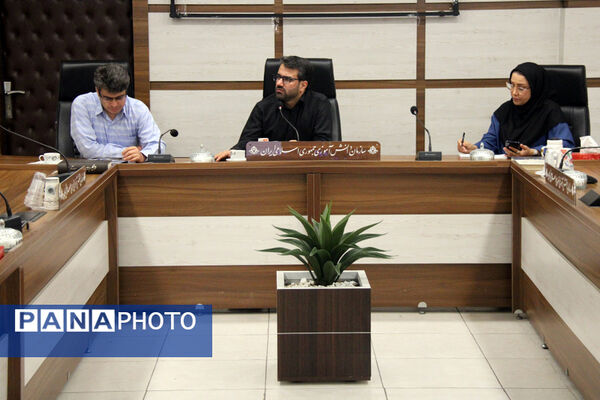 گفت‌وگوی صمیمی مدیرعامل خبرگزاری پانا با دانش‌آموزخبرنگاران استان‌ها