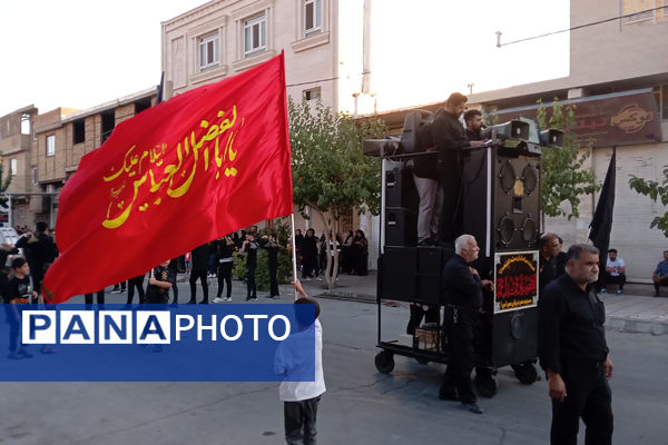 عزاداری مردم زرقان در اربعین حسینی (ع)