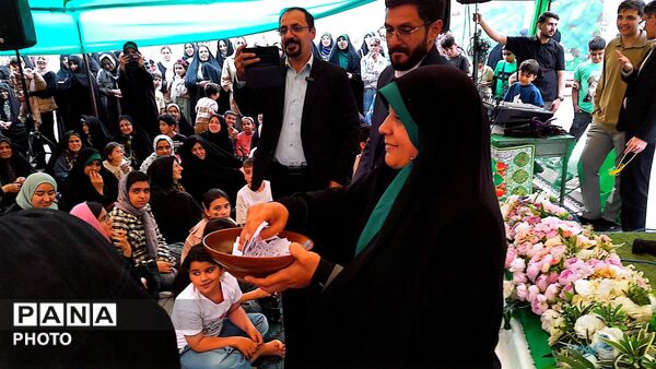 جشن باشکوه عید غدیر در پارک بانوان شهرستان درگزین برگزار شد