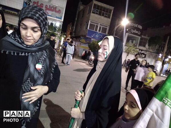 تجمعات شبانه در هفتاد و چهارمین شب در سامن