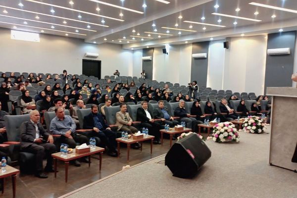 برگزاری جلسه ی پیوند انجمن اولیا ومربیان در اسلامشهر