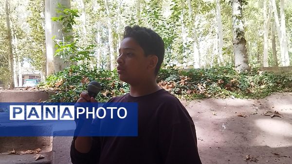 اولین نماز جماعت پایه دهمی ها همراه با کادر دبیرستان شاهد ابوذر غفاری 