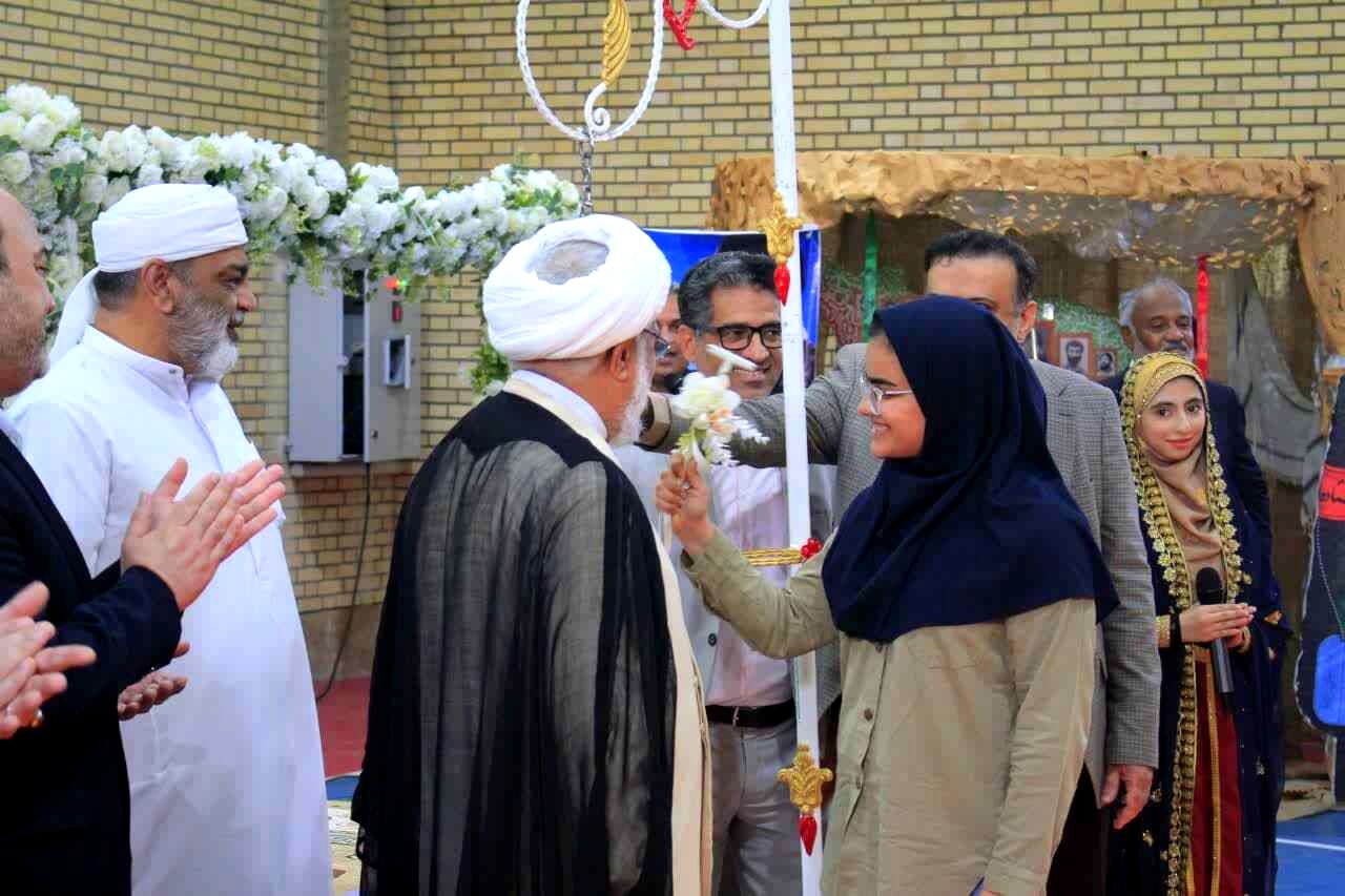 آیین زنگ مهر و بازگشایی مدارس در بندرعباس
