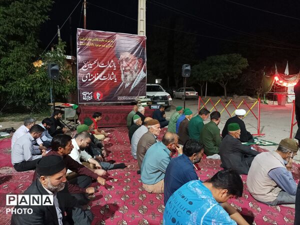 قرائت قرآن کریم در حسینیه شهدای شهر بار
