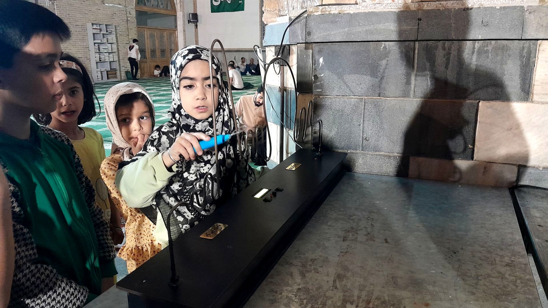 حماسه سازی دهه نودی ها در غرفه کودک