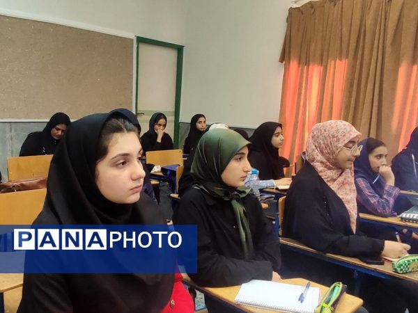 کارگاه آموزش مقدماتی خبرنگاران ویژه دانش‌آموزان در استان البرز