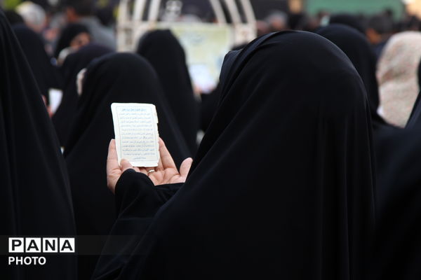 برپایی باشکوه نماز عید فطر در یزد