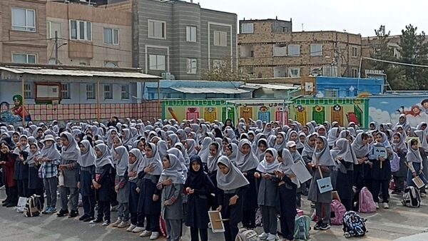 جشن شادمانه روز کودک در دبستان نیایش