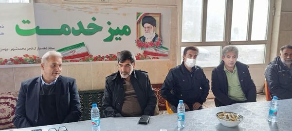 میزخدمت رایگان در مصلای محمدشهر برپا شد