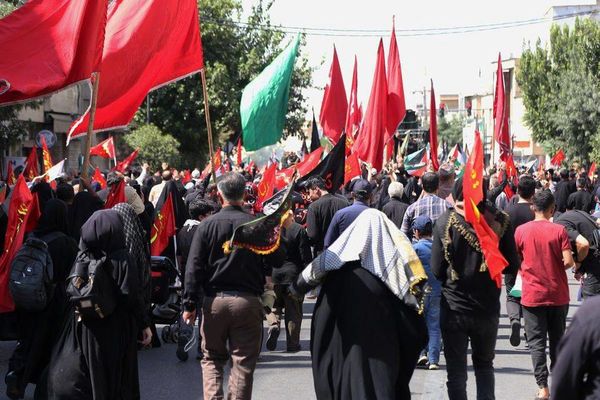 مراسم تعزیه‌خوانی در امامزاده شاه‌کرم اصفهان