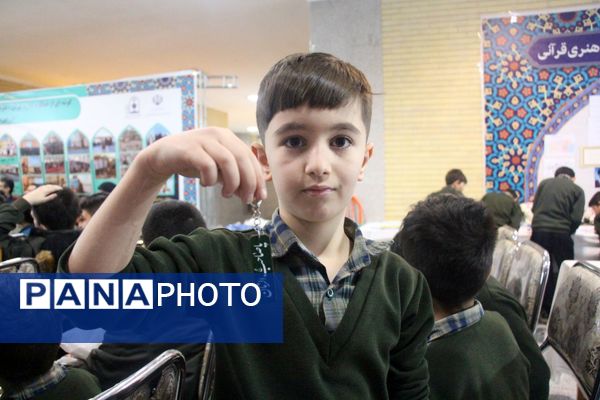 فعالیت‌های دانش‌آموزی ناحیه ۵ تبریز در نمایشگاه قرآن