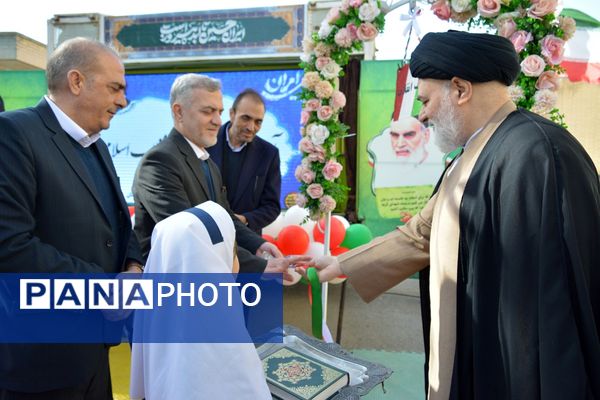 طنین زنگ انقلاب در بهارستان‌دو 