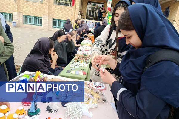 دستان کوچک، ایده‌های بزرگ: بازارچه خلاقیت دانش‌آموزان عترت در جشنواره خوارزمی