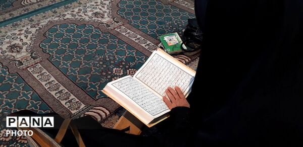  مراسم پرفیض دعای عرفه در مسجد قدس نیشابور